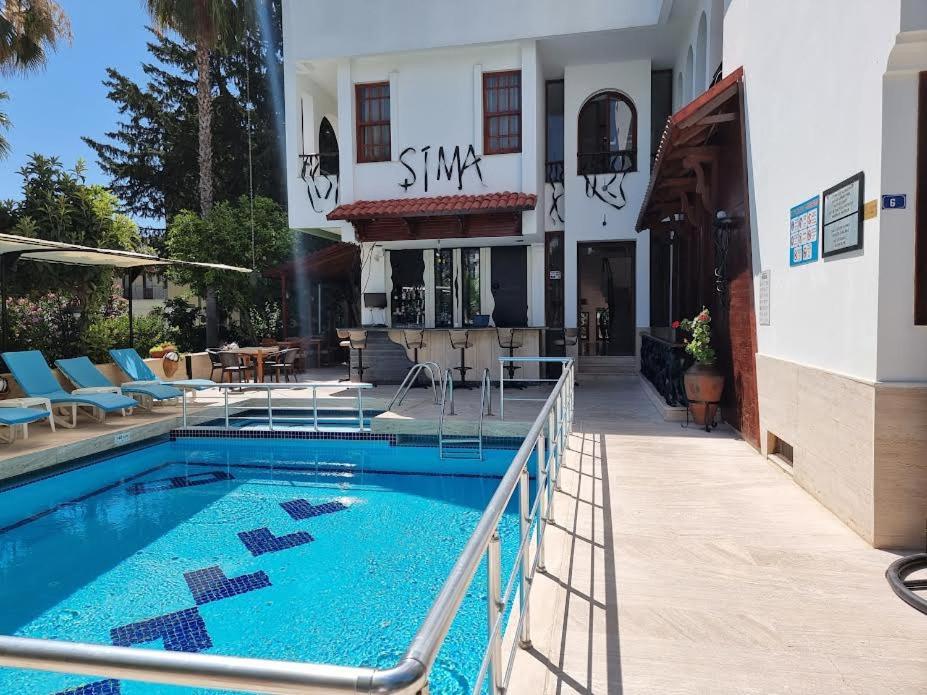 Sima Hotel ケメル エクステリア 写真