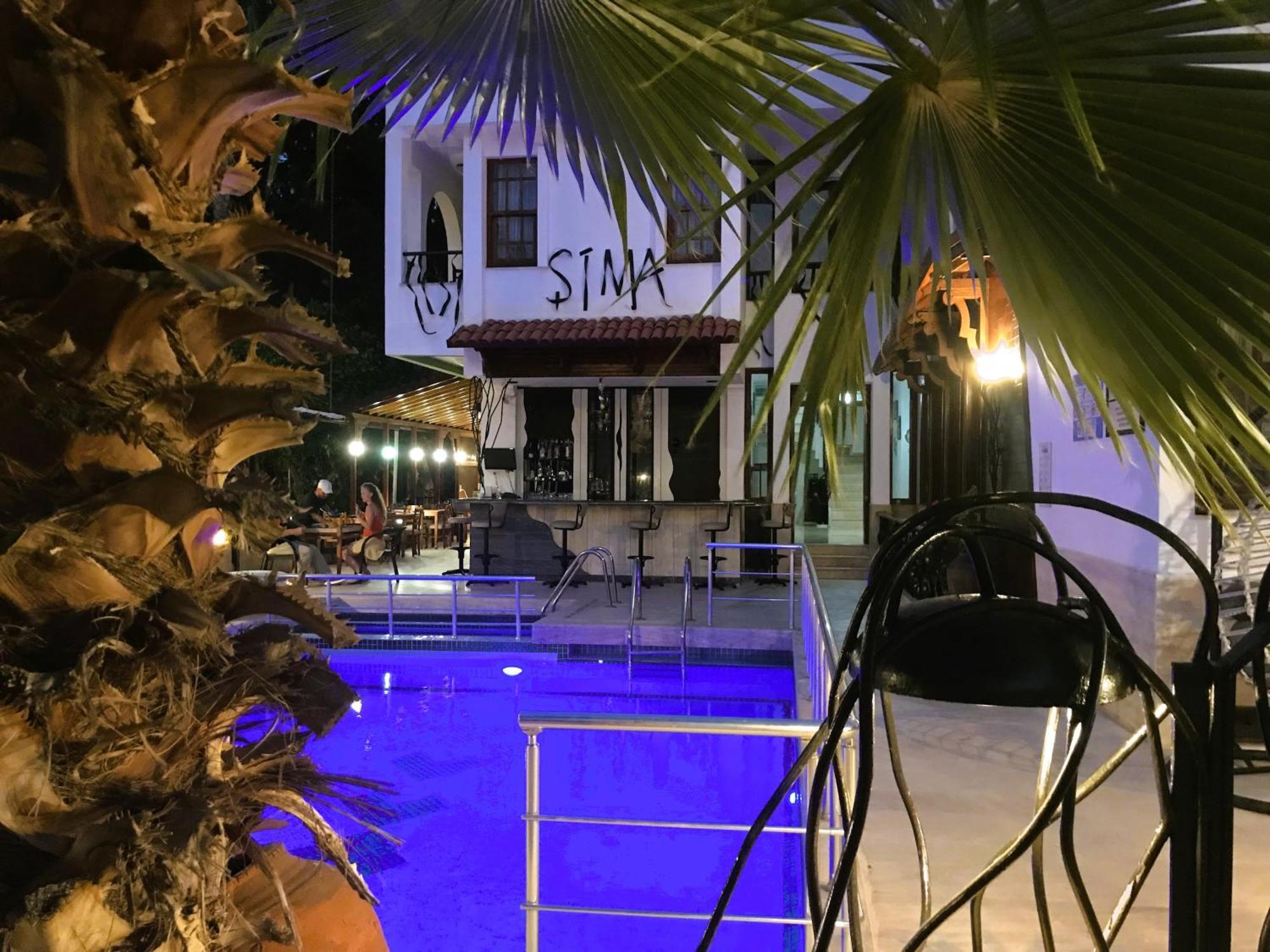 Sima Hotel ケメル エクステリア 写真